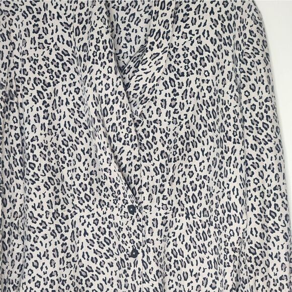 Vtg Dana Bachman 10 100%Silk ButtonDown LeopardPrint Lngslv Career Women Blouse - Picture 7 of 12